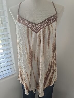 AMuse Society Cream and Brown Tie-Dye Crochet-Trim Spaghetti Strap Tunic
